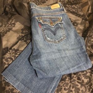 Ladies Leviโs 515 Bootcut 10M Blue Jeans